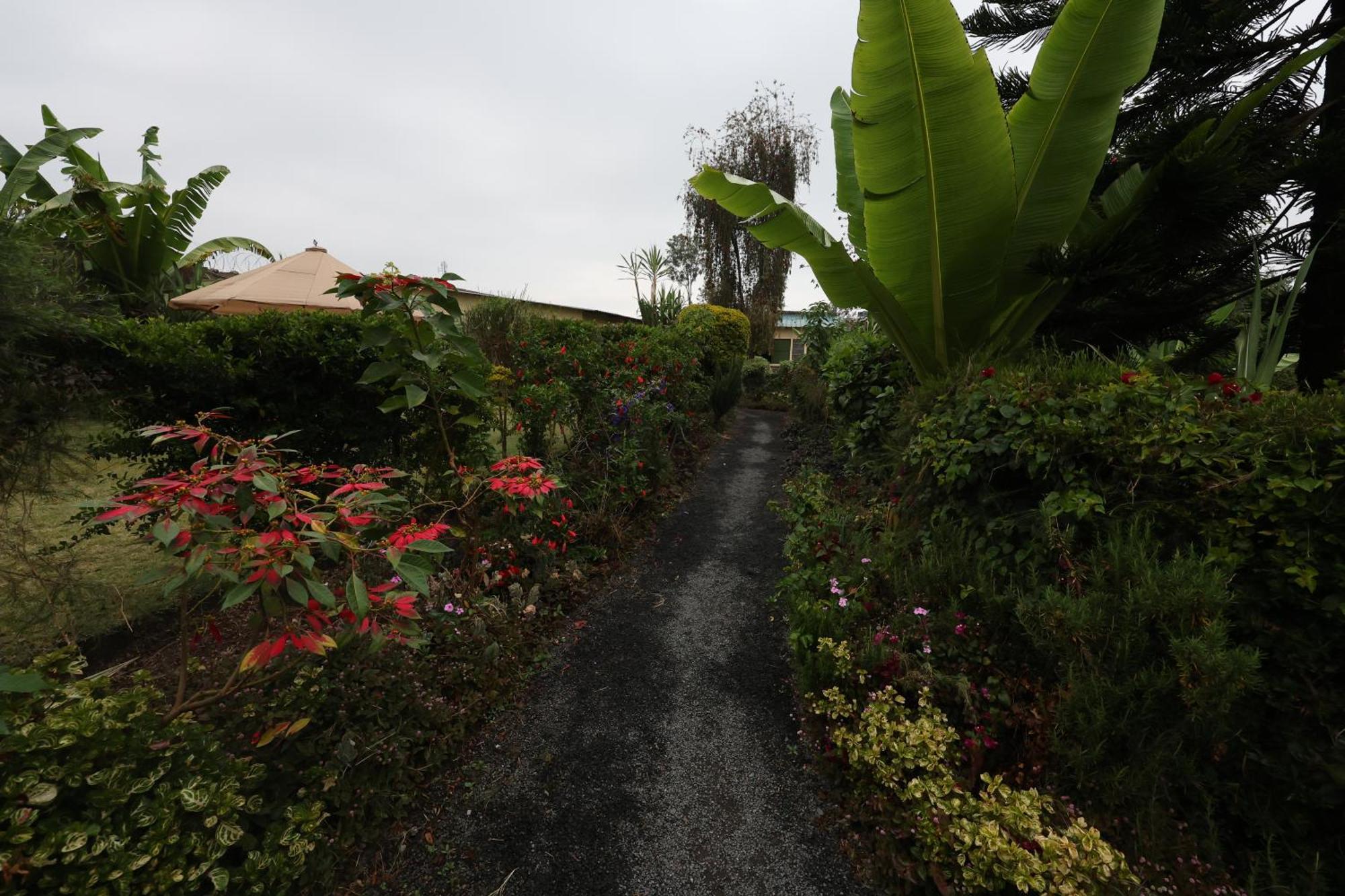 Homebase Gardens Kiamunyi Nakuru Exterior photo